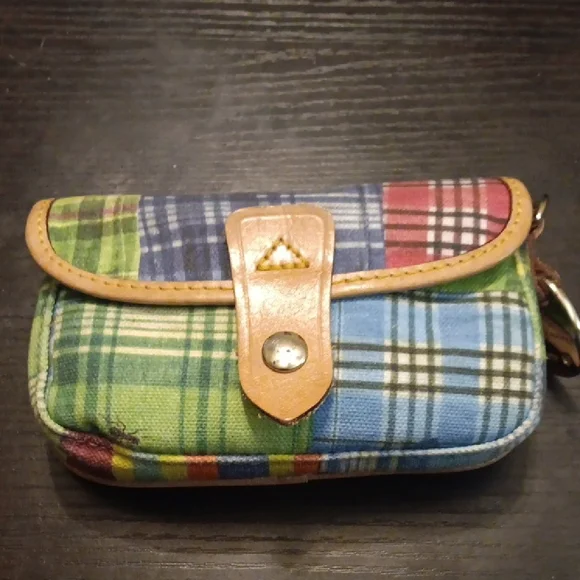 Dooney & Bourke Y2K-ERA 2-fer "Picnic Ants Madness" Plaid Canvas Bag & Wristlet - Picture 16 of 16